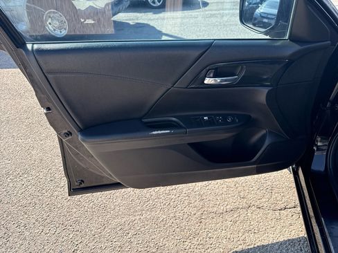 Used 2014 Honda Accord Sport image 12