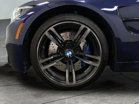 Used 2018 BMW M3 RWD image 11