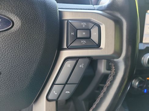 Used 2019 Ford F150 Platinum w/ Equipment Group 701A Luxury AWD/4WD image 22