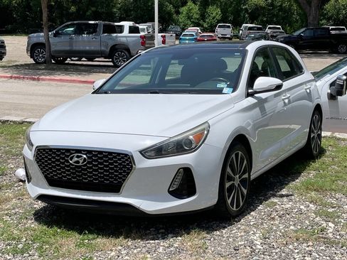 Used 2020 Hyundai Elantra GT w/ Style Package 02 FWD image 1