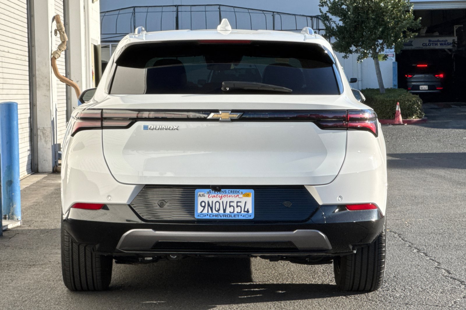 Used 2024 Chevrolet Equinox EV LT FWD image 6