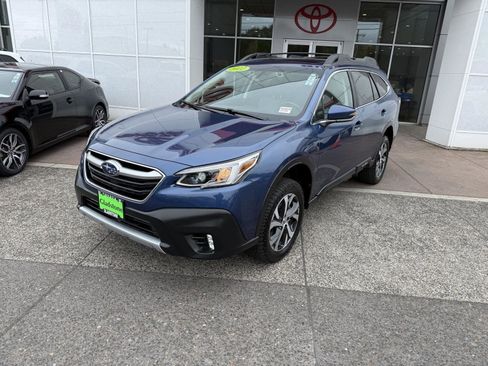 Used 2022 Subaru Outback Limited XT AWD/4WD image 2