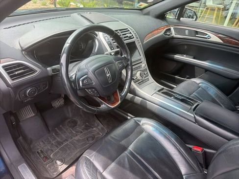 Used 2017 Lincoln MKZ Reserve FWD image 6