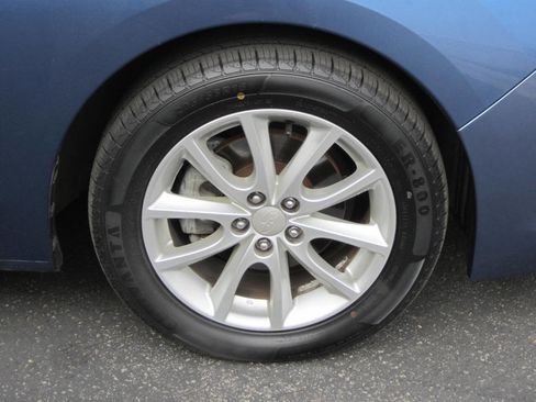 Used 2014 Subaru Impreza 2.0i Premium w/ All-Weather Package w/CVT image 8