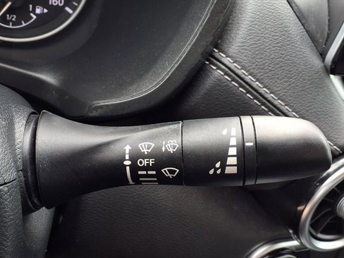 Used 2024 Nissan Sentra SV FWD image 16