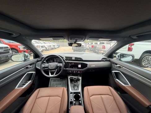 Used 2023 Audi Q3 2.0T Premium Plus AWD/4WD image 16