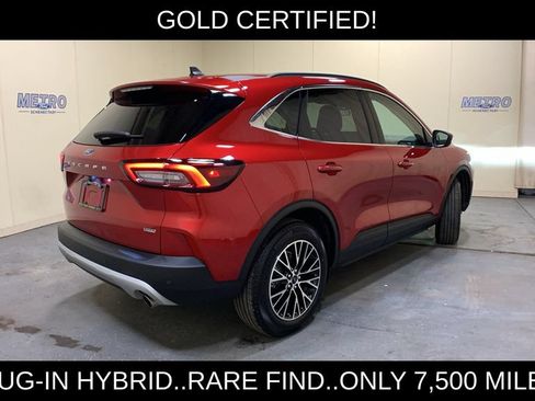 Used 2026 Ford Escape SE FWD image 3