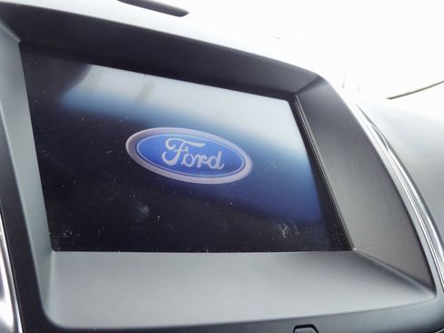 Used 2019 Ford Edge Titanium w/ Equipment Group 301A image 6