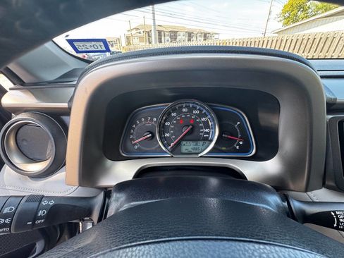 Used 2015 Toyota RAV4 Limited image 14