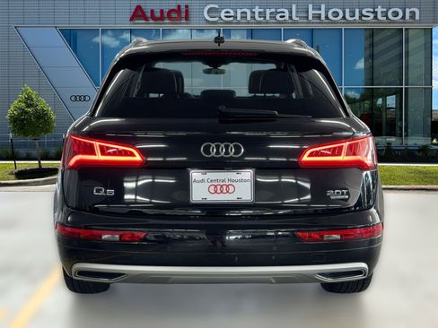 Used 2018 Audi Q5 2.0T Premium Plus w/ Premium Plus Package image 10