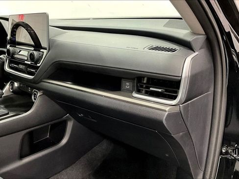 Used 2025 Toyota Grand Highlander AWD image 19