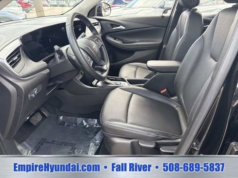 Used 2024 Buick Encore GX Sport Touring AWD/4WD image 18