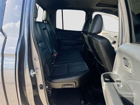 Used 2025 Honda Ridgeline TrailSport image 28