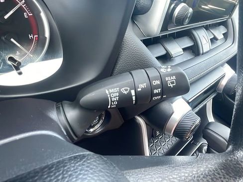 Used 2025 Toyota RAV4 XLE image 22