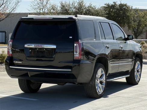 Used 2020 GMC Yukon Denali image 4