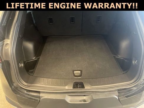 Used 2025 Chevrolet Blazer LT image 29