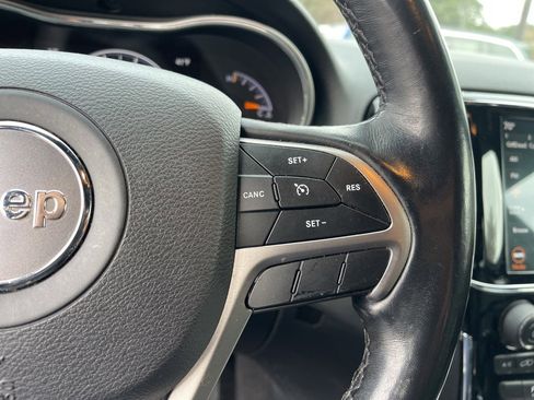 Used 2020 Jeep Grand Cherokee Limited image 17