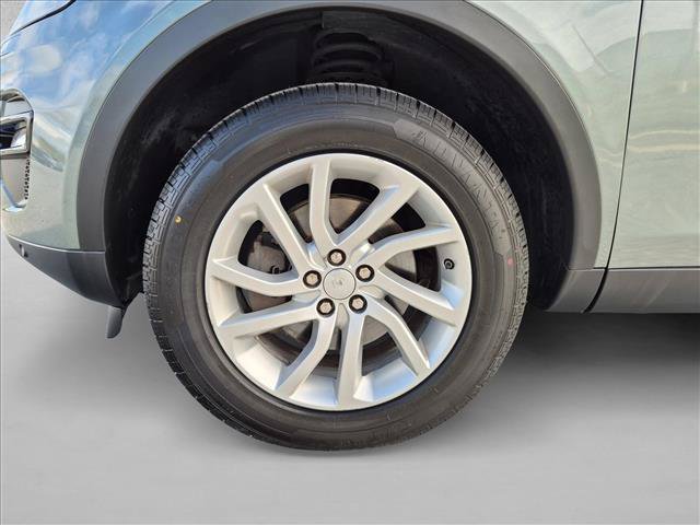 Used 2016 Land Rover Discovery Sport HSE AWD/4WD image 24