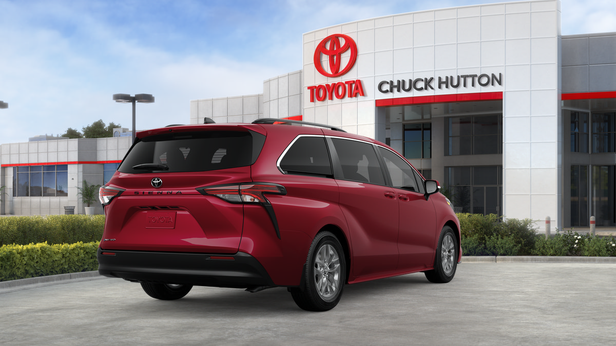 Certified 2026 Toyota Sienna LE AWD/4WD image 39