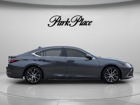 Certified 2022 Lexus ES 350 w/ Premium Package FWD image 6