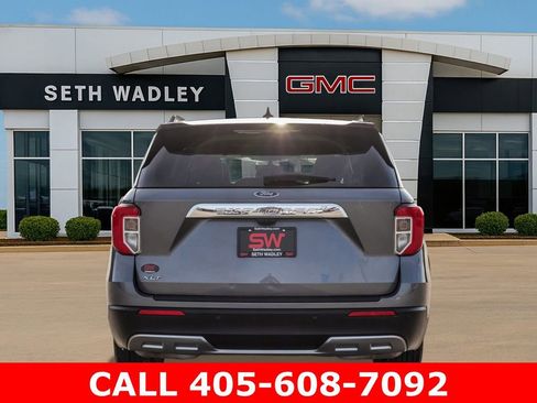 Used 2024 Ford Explorer XLT w/ Equipment Group 202A image 6