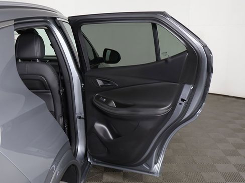 Used 2023 Buick Encore GX Select w/ Sport Touring Package FWD image 19