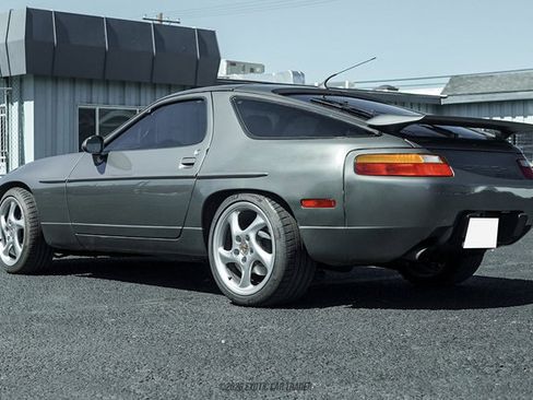 Used 1988 Porsche 928 S4 RWD image 6