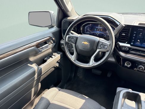 Used 2024 Chevrolet Silverado 1500 LT AWD/4WD image 26