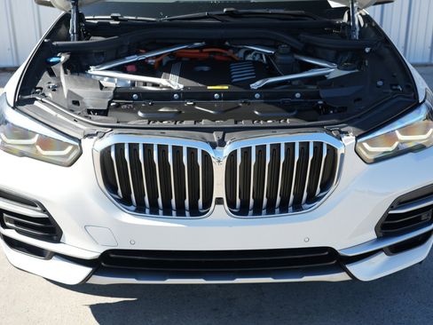Used 2022 BMW X5 xDrive45e image 7