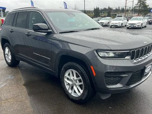 Used 2025 Jeep Grand Cherokee Laredo X w/ Luxury Tech Group I AWD/4WD image 4