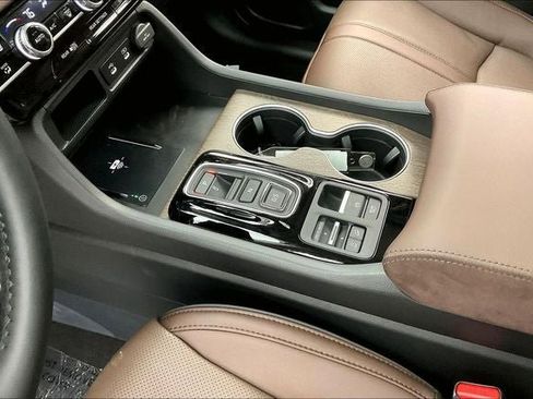 New 2026 Honda Pilot Elite image 9