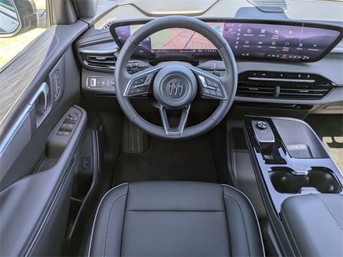 New 2025 Buick Enclave Preferred w/ Power Package image 17