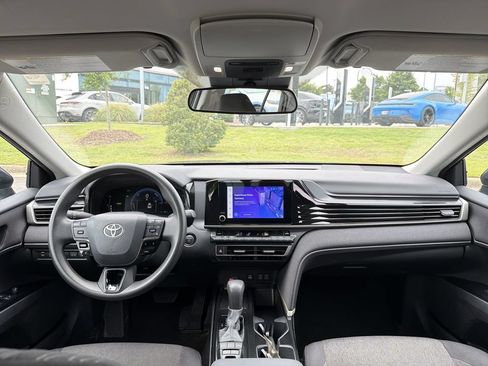 Used 2025 Toyota Camry LE FWD image 19