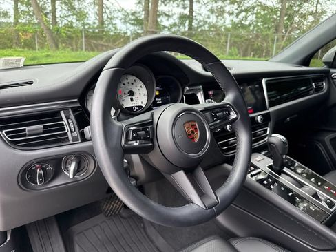 Used 2022 Porsche Macan S AWD/4WD image 12