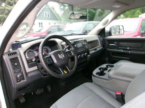 Used 2012 RAM 2500 ST w/ PWR & Remote Entry Group RWD image 8