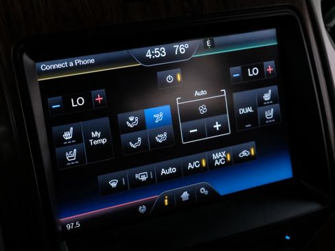 Used 2014 Ford F150 Lariat w/ Equipment Group 502A Luxury AWD/4WD image 28