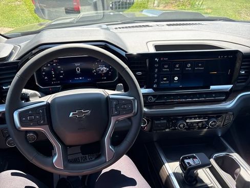 New 2026 Chevrolet Silverado 1500 LT Trail Boss w/ LT Trail Boss Premium Package AWD/4WD image 10