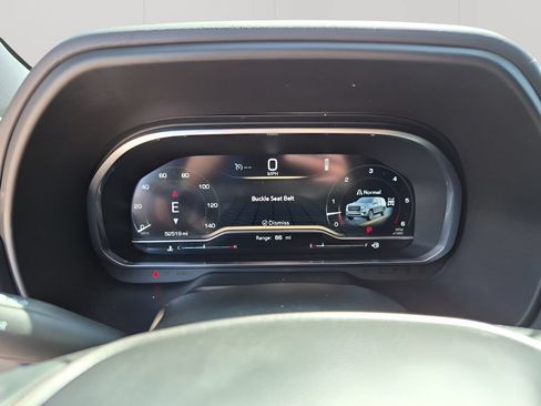 Used 2024 GMC Yukon AT4 w/ Technology Package AWD/4WD image 45