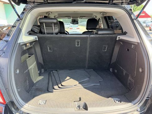 Used 2019 Chevrolet Trax LT w/ LT Convenience Package FWD image 5