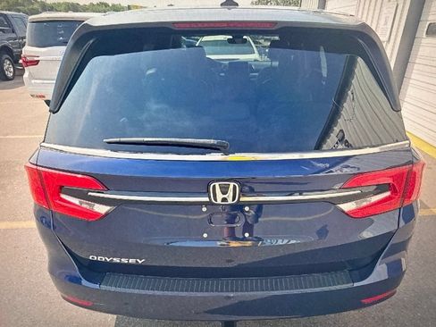 Used 2021 Honda Odyssey EX-L image 6