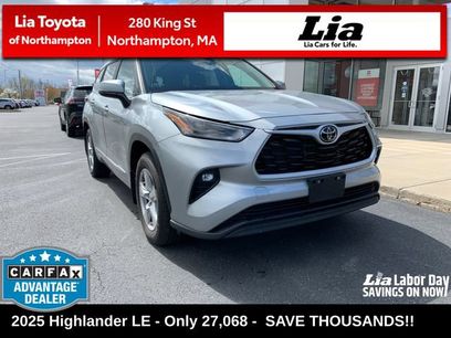 Used 2025 Toyota Highlander LE