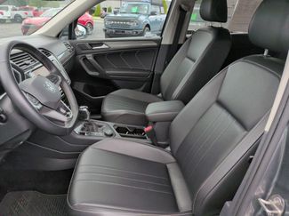 Used 2022 Volkswagen Tiguan SE AWD/4WD video 4