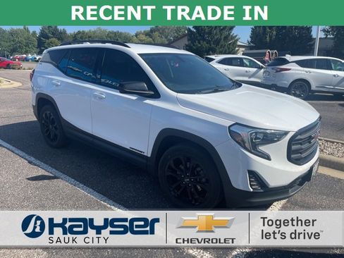 Used 2019 GMC Terrain SLE image 1