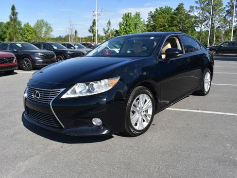 Used 2013 Lexus ES 350 w/ Premium Pkg image 5