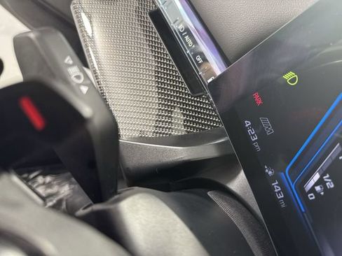 Used 2026 BMW M5 w/ Executive Package image 15