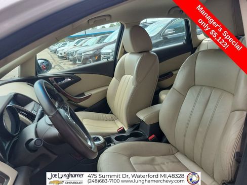 Used 2013 Buick Verano Leather FWD image 18