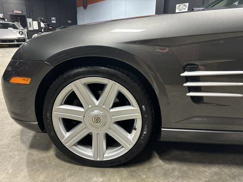 Used 2005 Chrysler Crossfire Limited RWD image 20