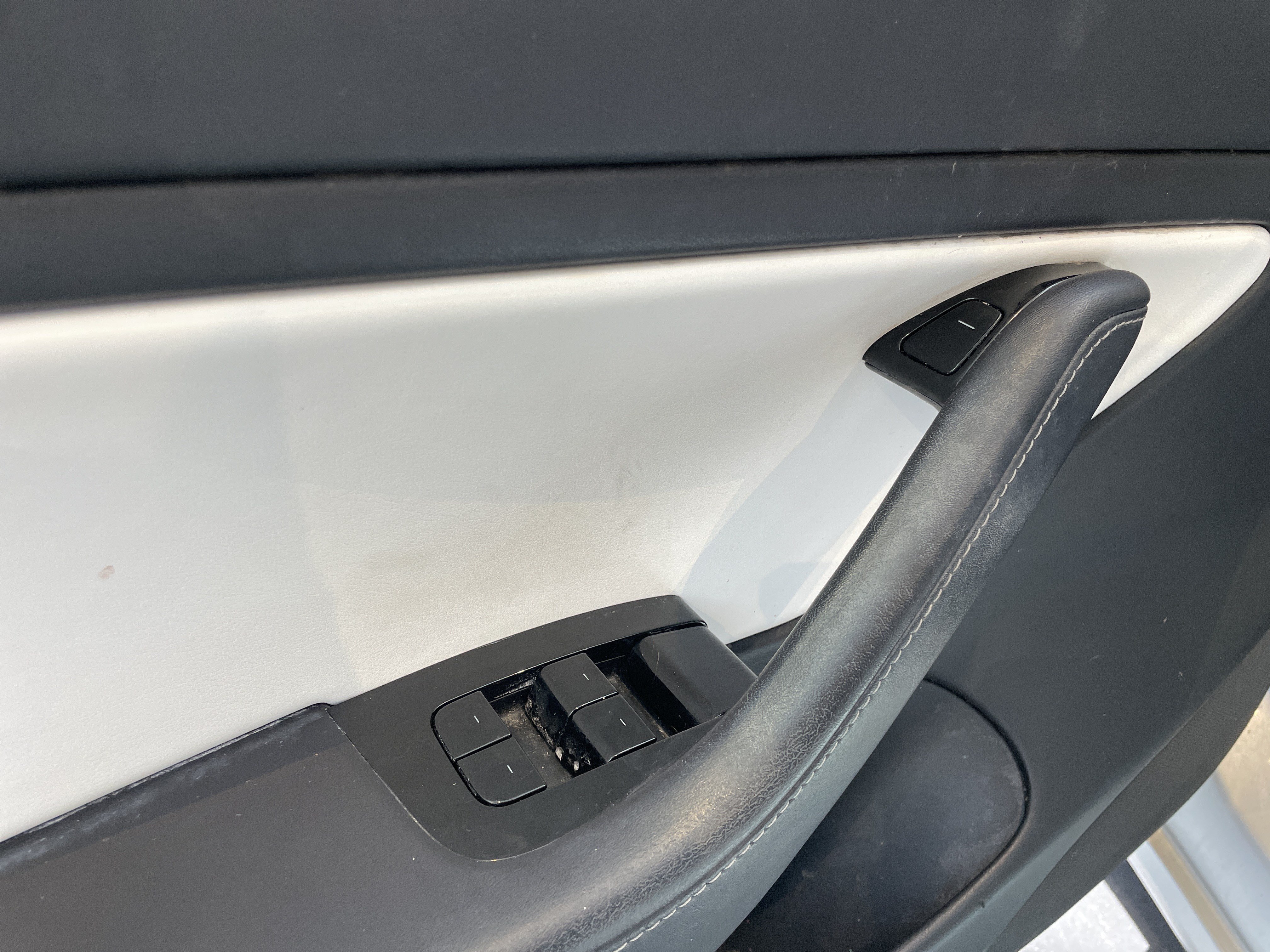 Used 2018 Tesla Model 3 Long Range AWD/4WD image 15
