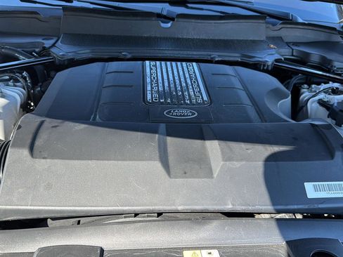 Used 2022 Land Rover Range Rover P525 Westminster Edition image 31