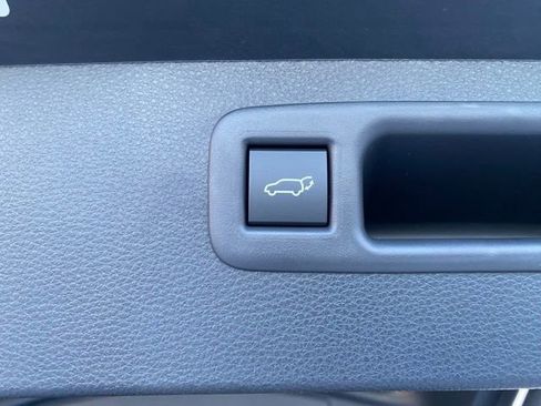 New 2026 Toyota Highlander XSE image 12